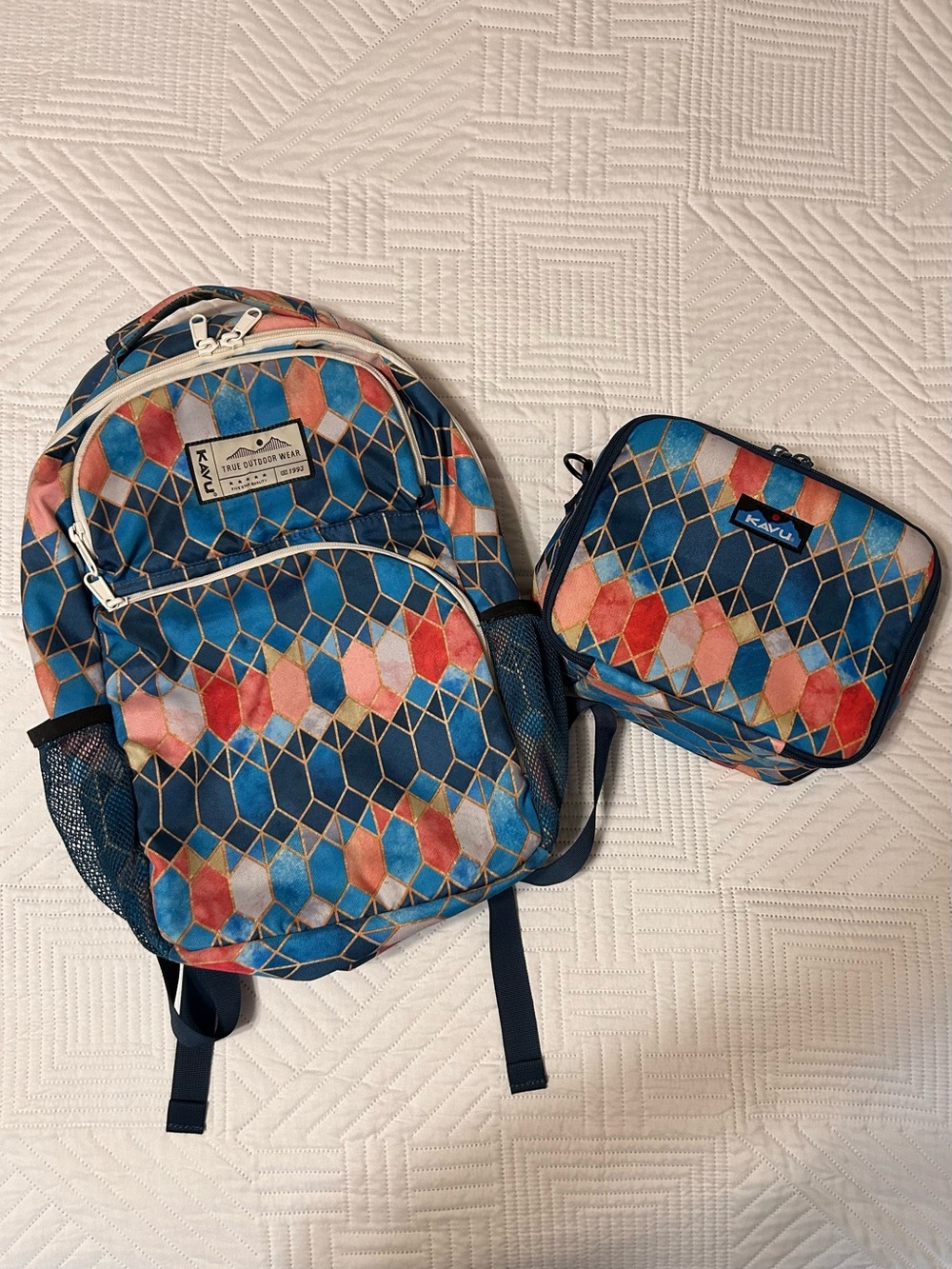Kavu Backpack and Lunchbox Set in Multicolor Geometric Print